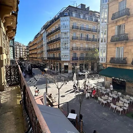 Larramendi Center Apartment San Sebastian